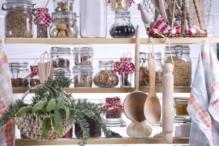 Organizing Your Pantry for Thanksgiving