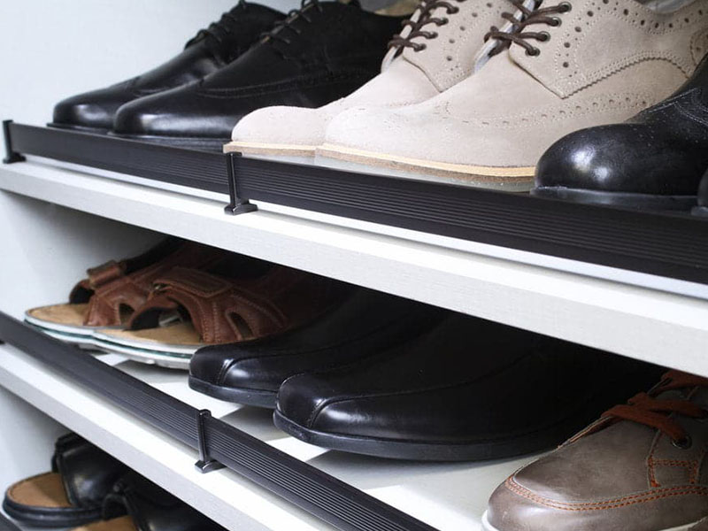 shoe-storage__0000s_0000_ClosetsofTulsaTAGHardwareShoeFences