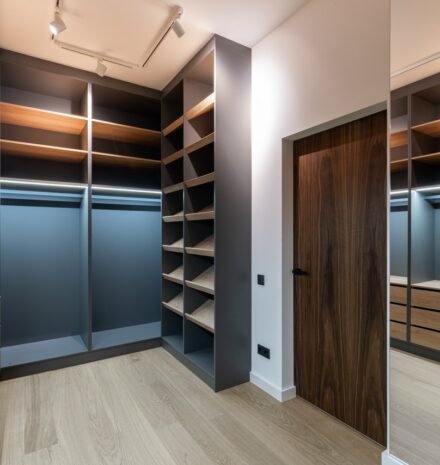 Custom Closet Designs and Ideas To Implement Easily